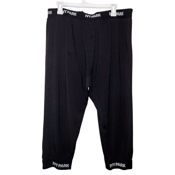 Ivy Park X Beyonce Size XL BLACK Biker Capris W/ IVY Park Logo Gym Brat Athleise - Picture 7 of 7